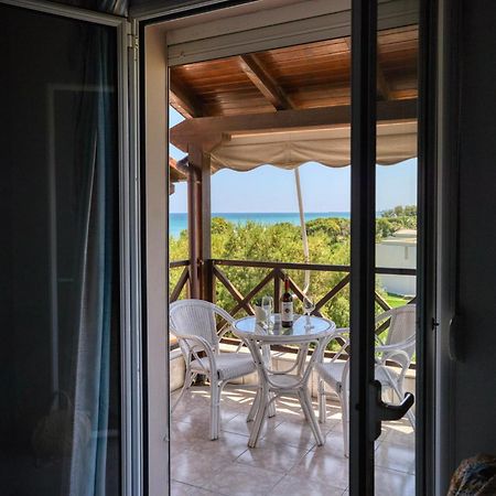 Апарт отель Troulis Seaside Amoudara  Экстерьер фото